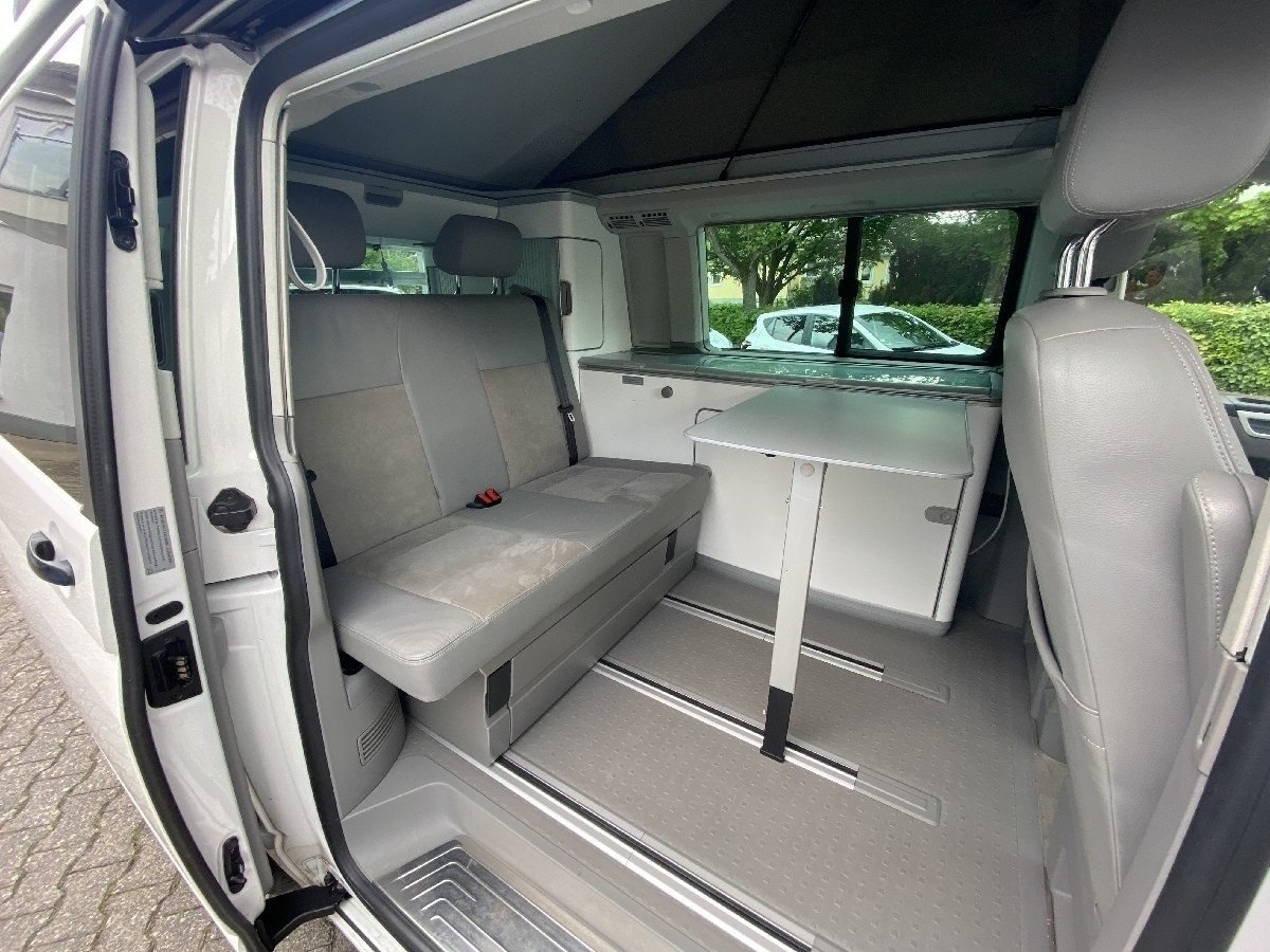 Vozidlo #10183 - Volkswagen T5 California Comfortline 2.0l DSG 12
