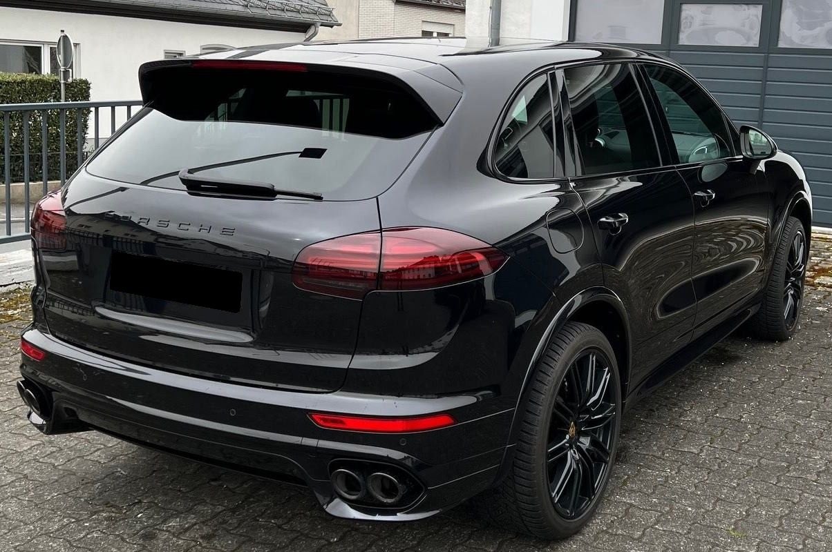 Vozidlo #10188 - Porsche Cayenne S Platinum Edition 5