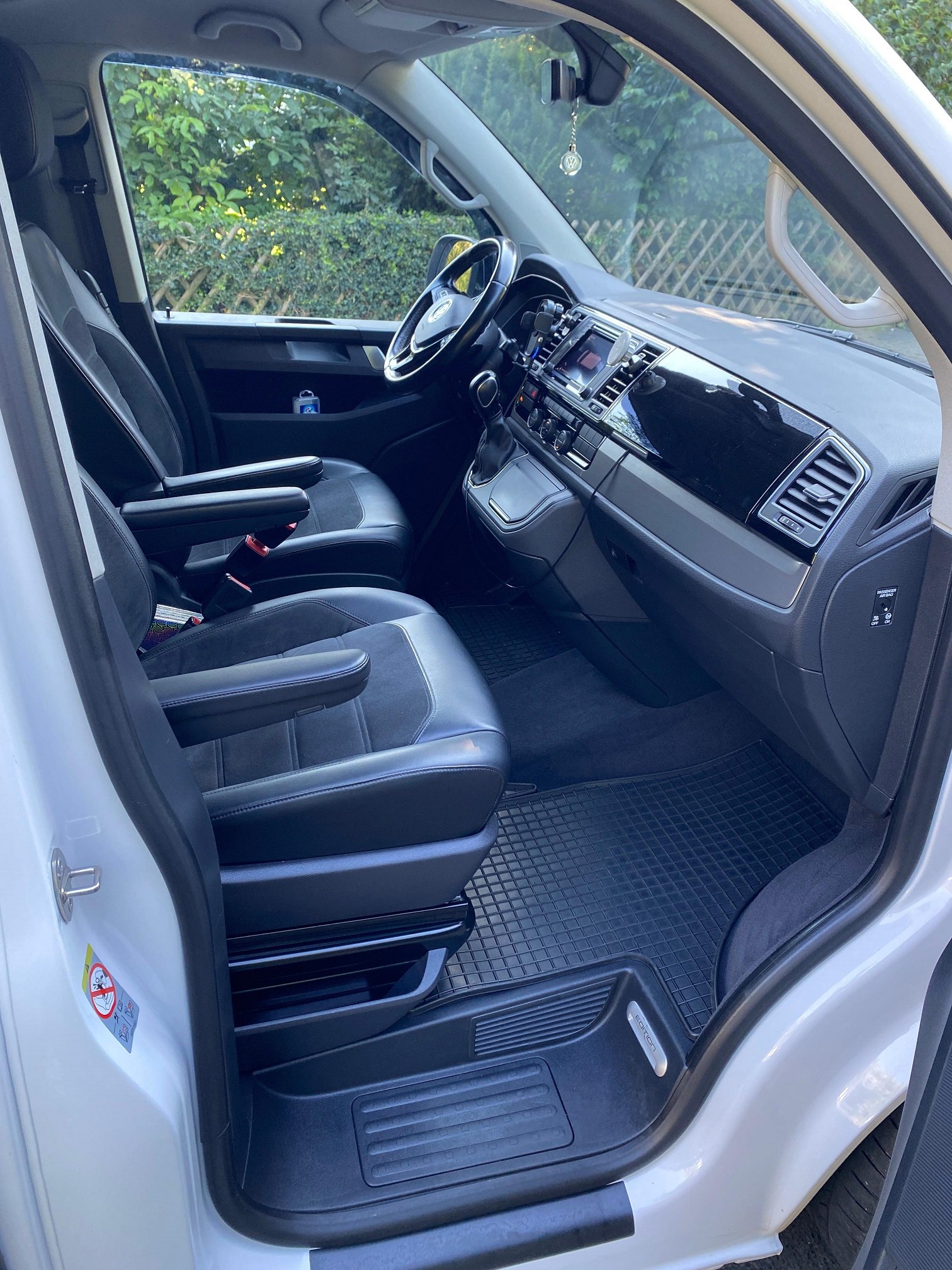 Fahrzeug #10181 - Volkswagen T6 California Beach Edition 4Motion DSG 14