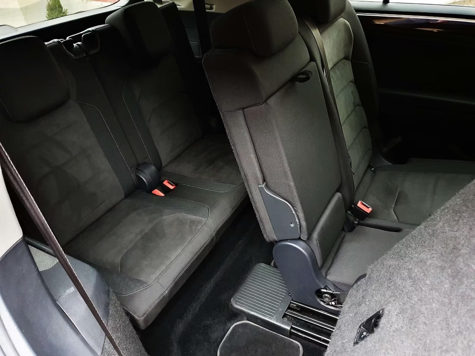 Fahrzeug #10191 - Volkswagen Tiguan Allspace R-Line Highline 4Motion 17