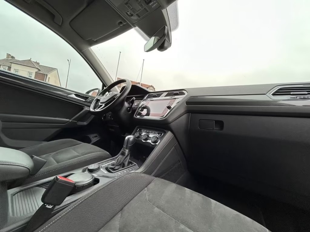 Vehicle #10115 - Volkswagen Tiguan ALLSPACE 4M DSG HIGHLINE 17