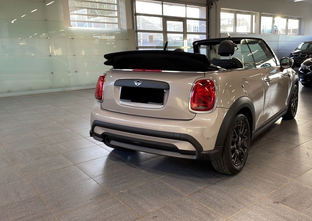 Vehicle #10179 - MINI MINI One Cabrio 8