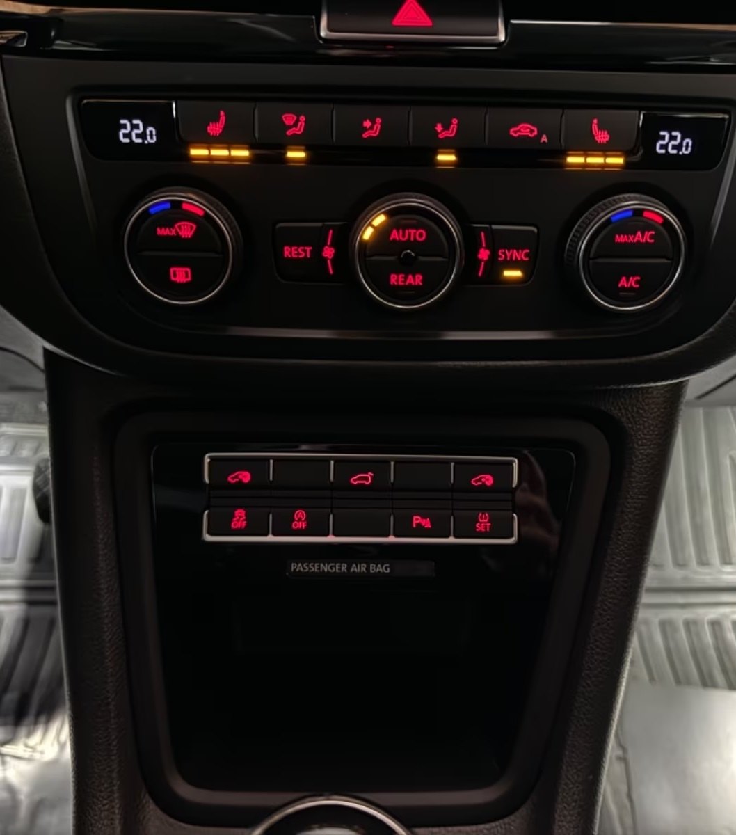 Vehicle #10184 - Volkswagen Sharan Highline 4Motion 23