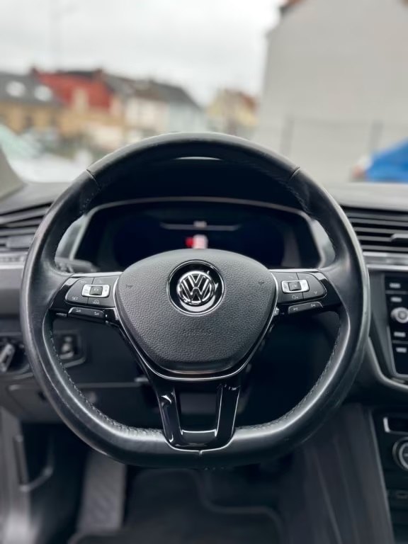 Vehicule #10115 - Volkswagen Tiguan ALLSPACE 4M DSG HIGHLINE 11