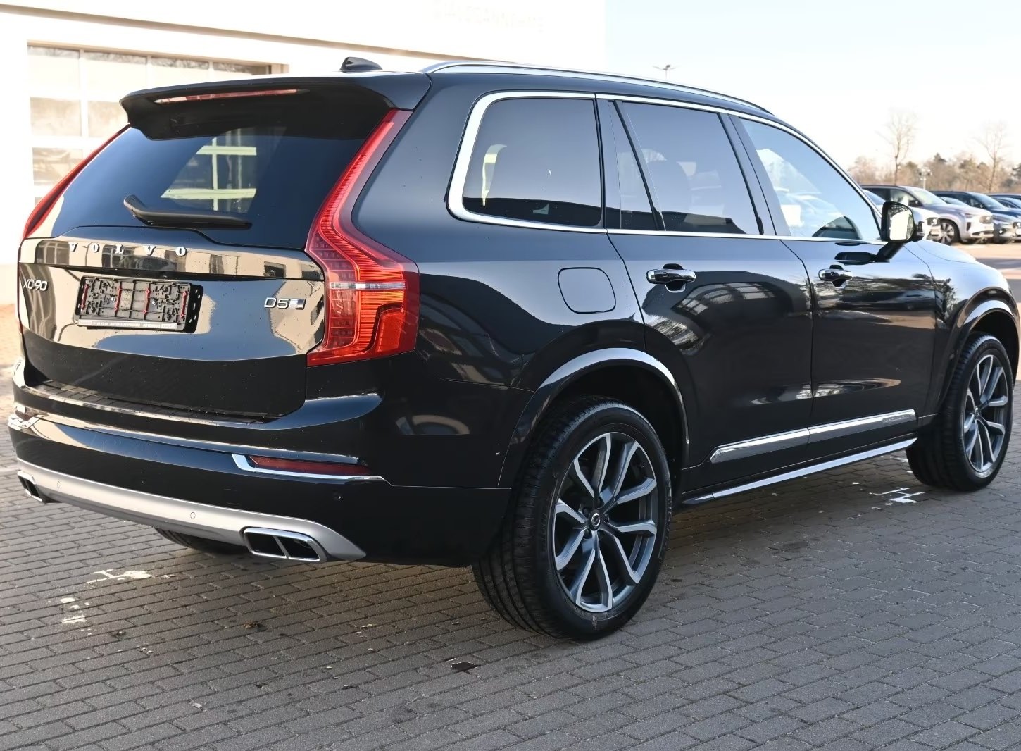 Veicolo #10113 - Volvo XC90 D5 AWD Inscription 6
