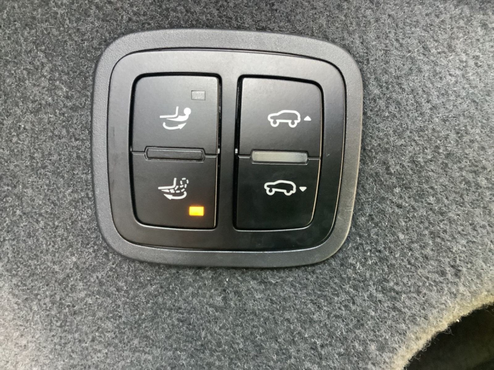 Veicolo #10182 - PORSCHE Macan 8