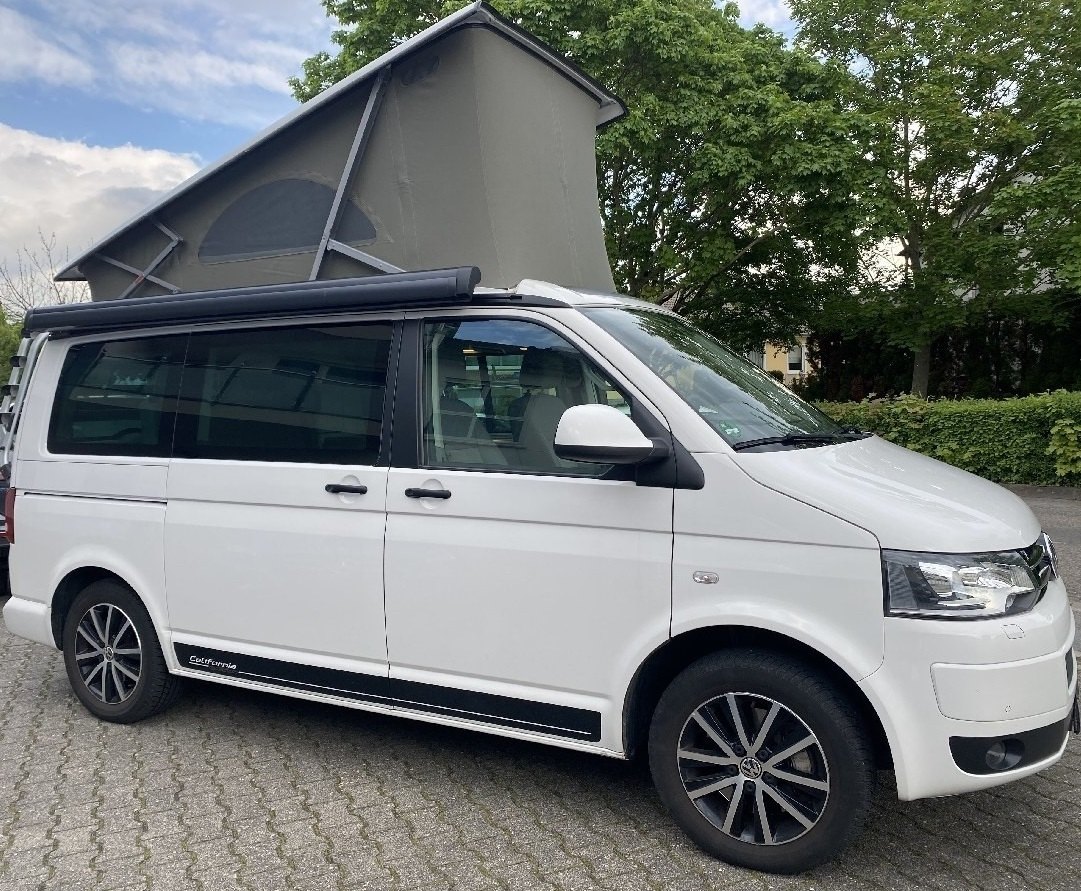Veicolo #10183 - Volkswagen T5 California Comfortline 2.0l DSG