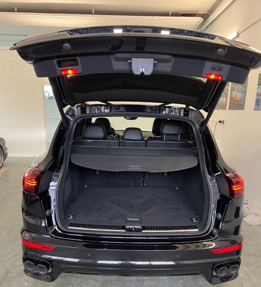 Veicolo #10188 - Porsche Cayenne S Platinum Edition 6