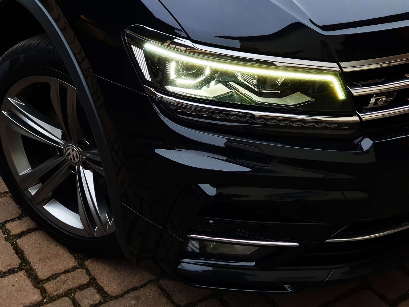 Veicolo #10191 - Volkswagen Tiguan Allspace R-Line Highline 4Motion 7