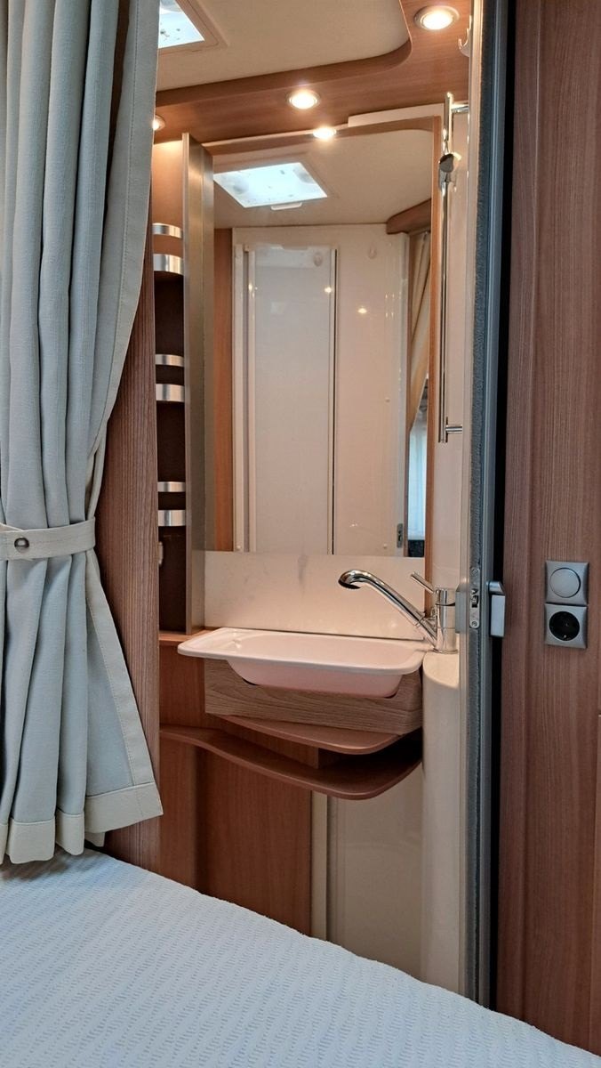 Voertuig #10177 - Knaus Sky Wave 650 MF 15