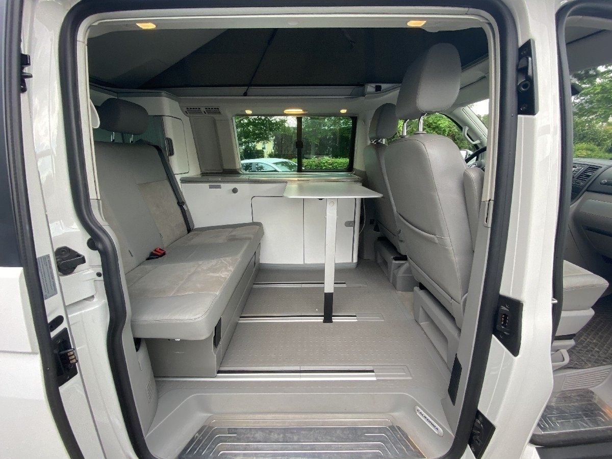 Pojazd #10183 - Volkswagen T5 California Comfortline 2.0l DSG 11