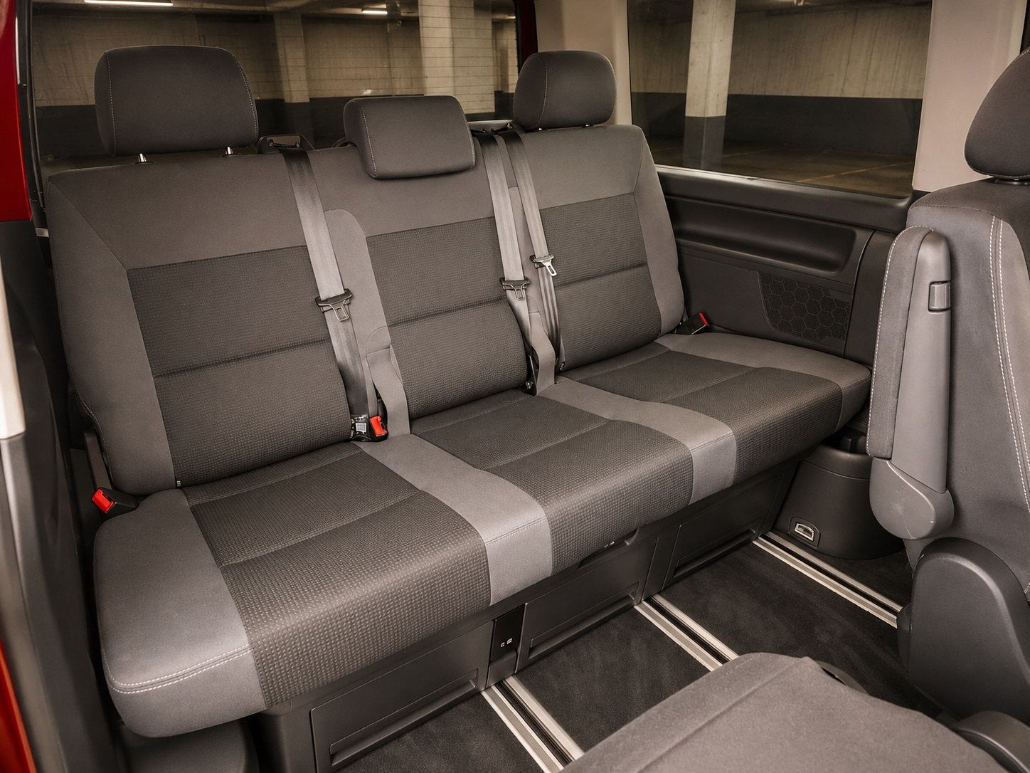 Pojazd #10185 - Volkswagen T5 Multivan Special 2.0 TDI 4Motion 10