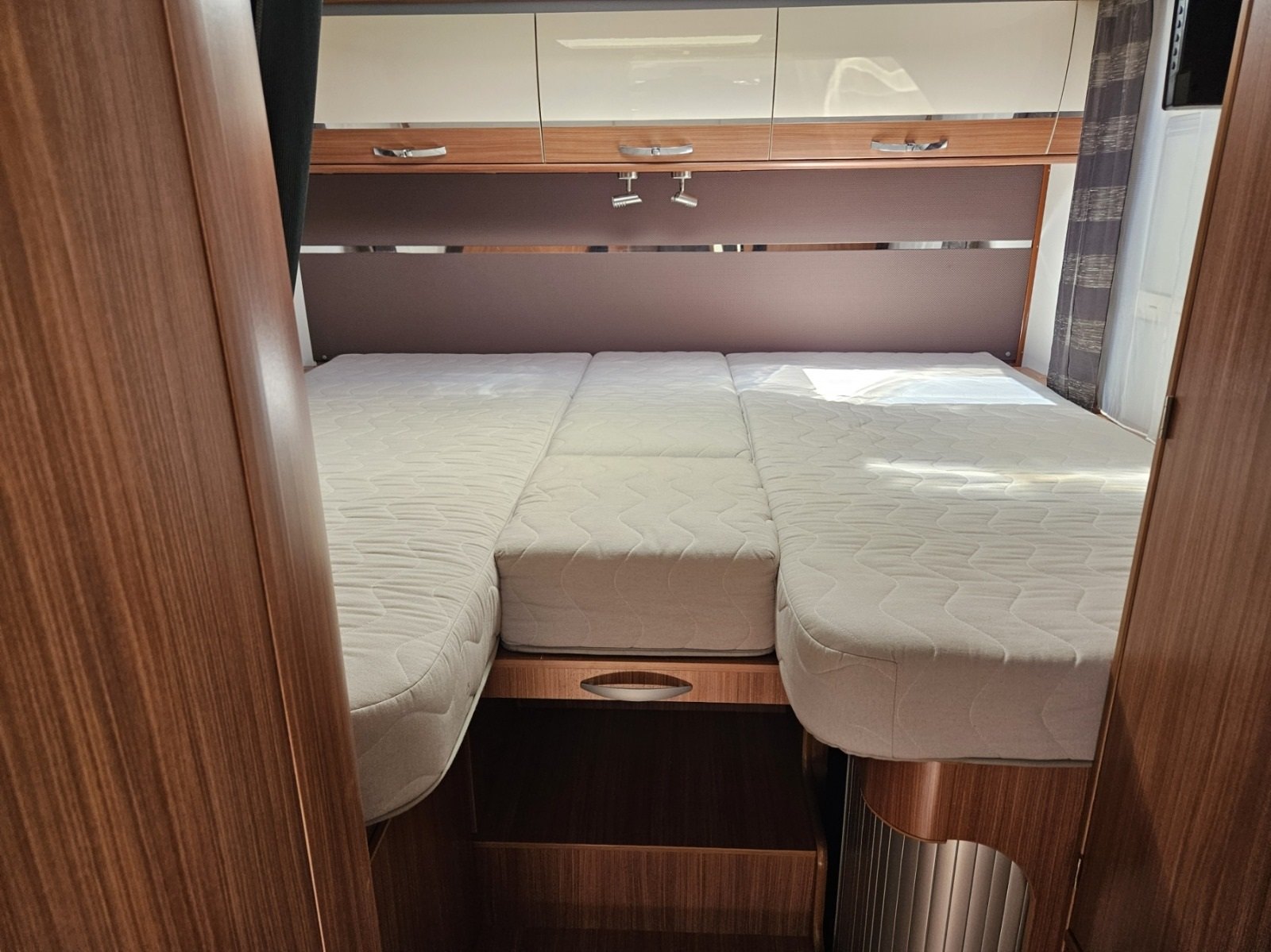 Pojazd #10189 - Adria Sonic I 700 SL 28