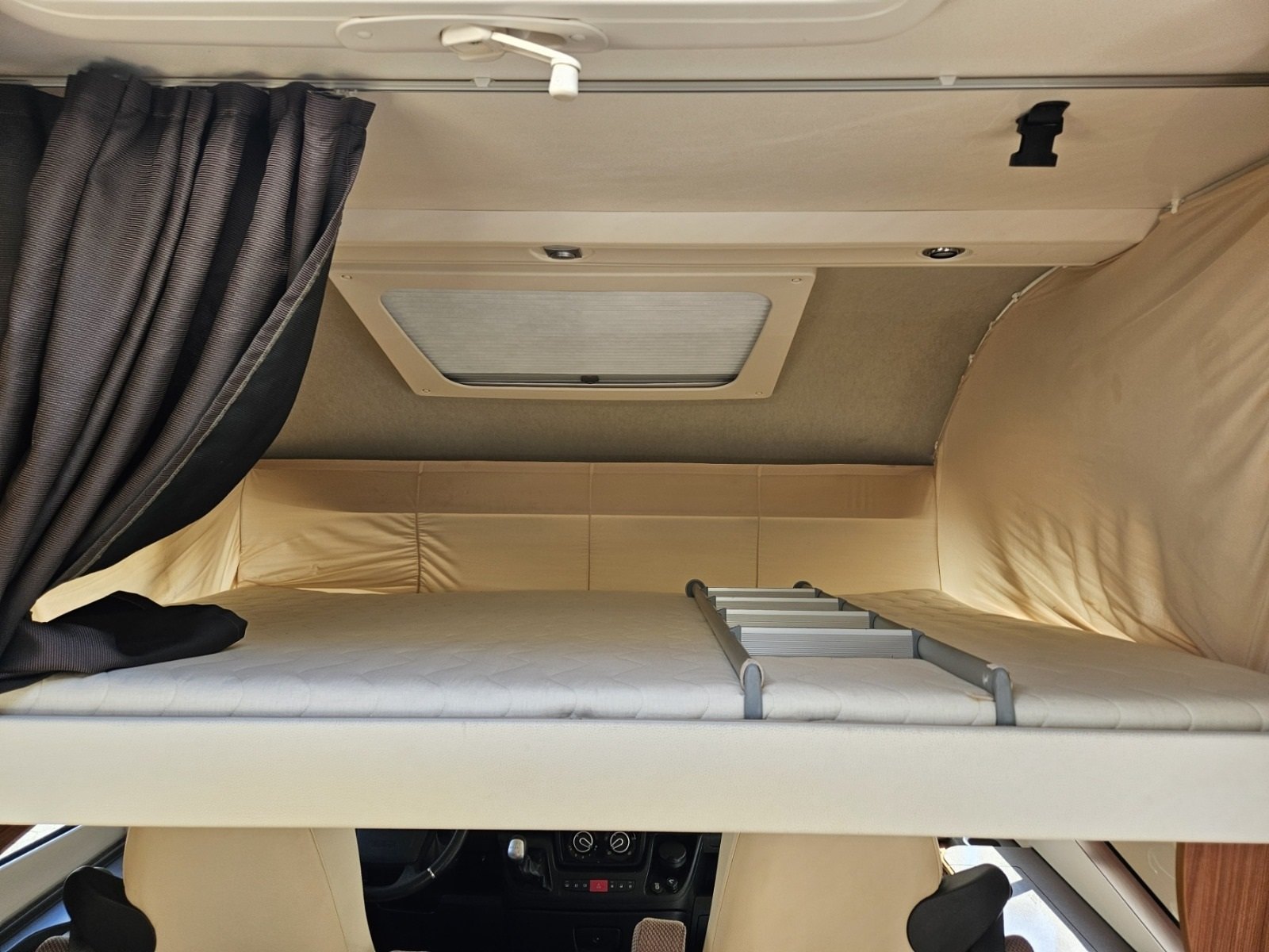 Pojazd #10189 - Adria Sonic I 700 SL 40